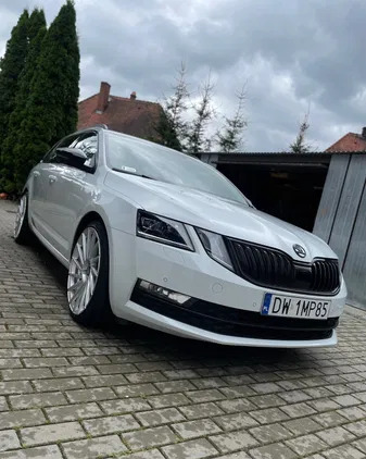 samochody osobowe Skoda Octavia cena 20000 przebieg: 199000, rok produkcji 2017 z Bogatynia